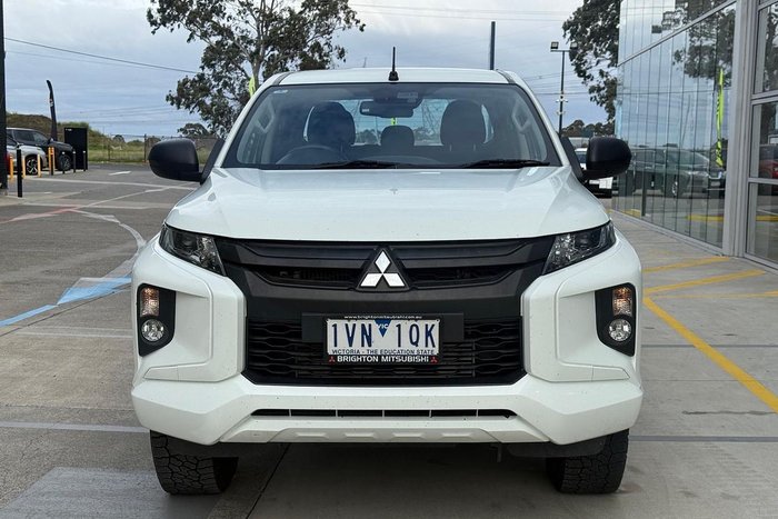 2021 Mitsubishi Triton GLX