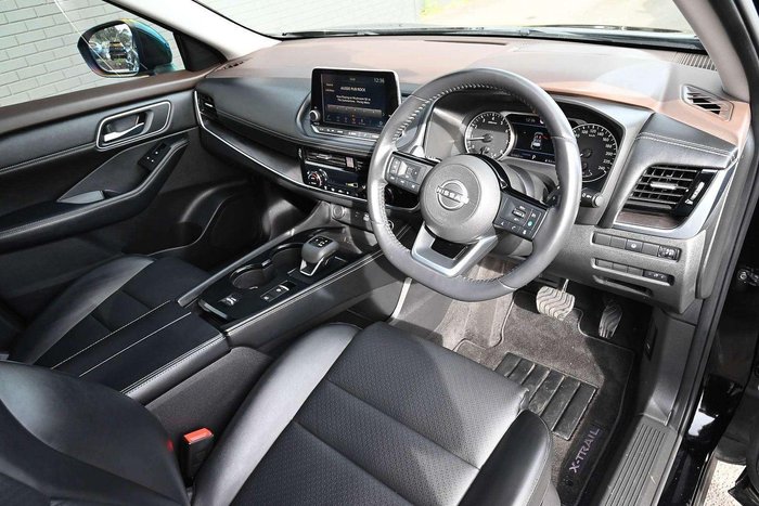 2023 Nissan X-TRAIL ST-L