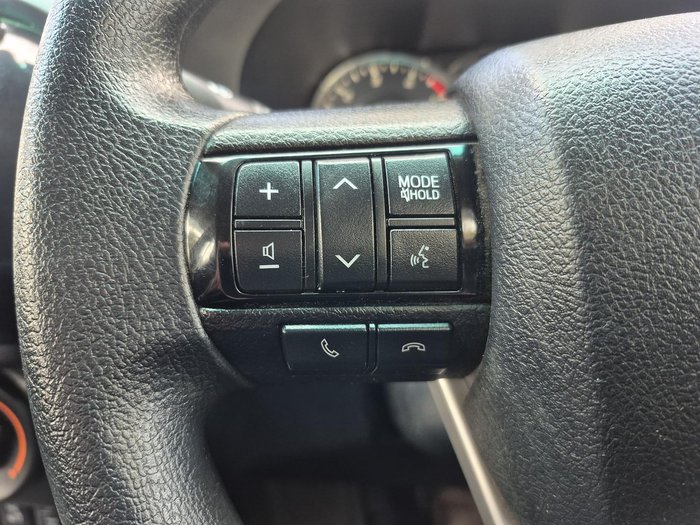 2023 Toyota Hilux SR