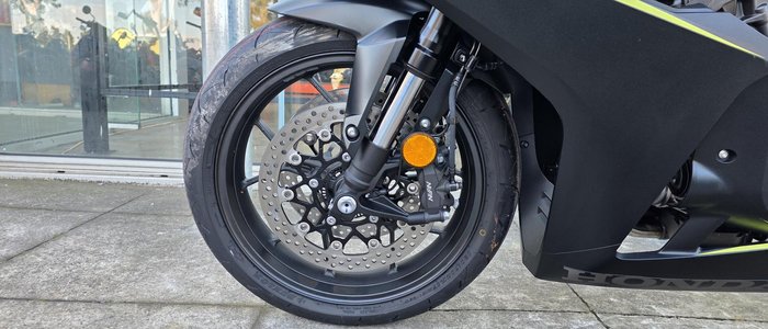2026 Honda CBR650R E-Clutch CBR 650 Black