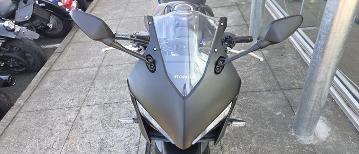 2026 Honda CBR650R E-Clutch CBR 650 Black