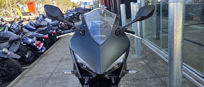 2026 Honda CBR650R E-Clutch CBR 650 Black