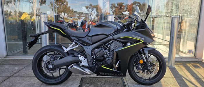 2026 Honda CBR650R E-Clutch CBR 650 Black