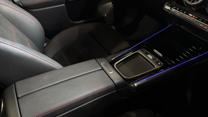 2025 Mercedes-Benz GLA-Class GLA200
