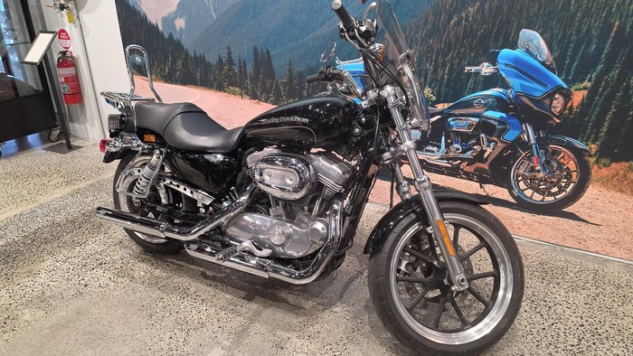 2017 Harley-Davidson SuperLow 883 (XL883L)