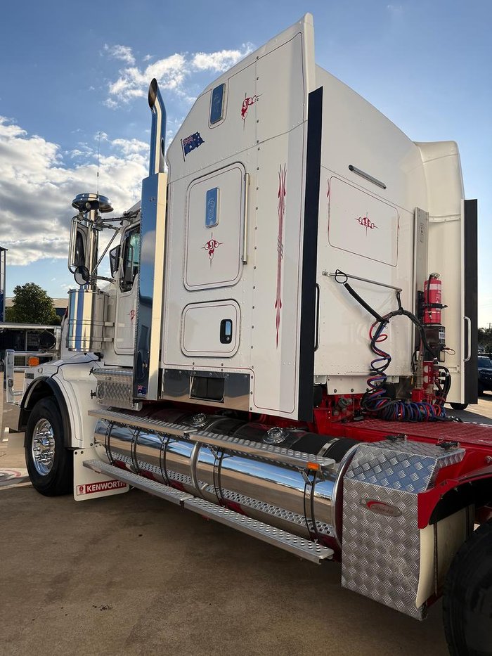 2021 Kenworth T659