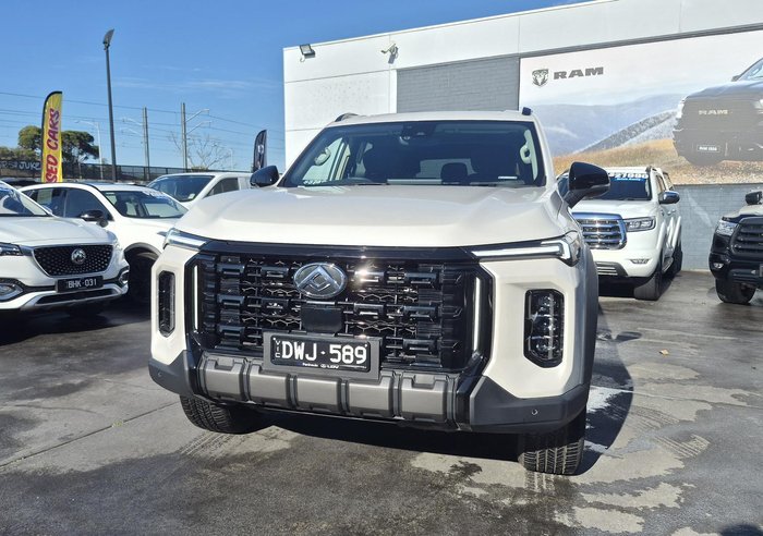 2025 LDV D90 Executive