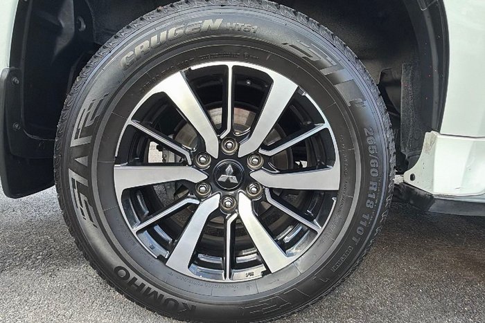 2016 Mitsubishi Pajero Sport GLX