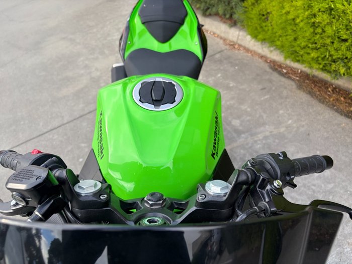 2022 Kawasaki NINJA 400 SE Green