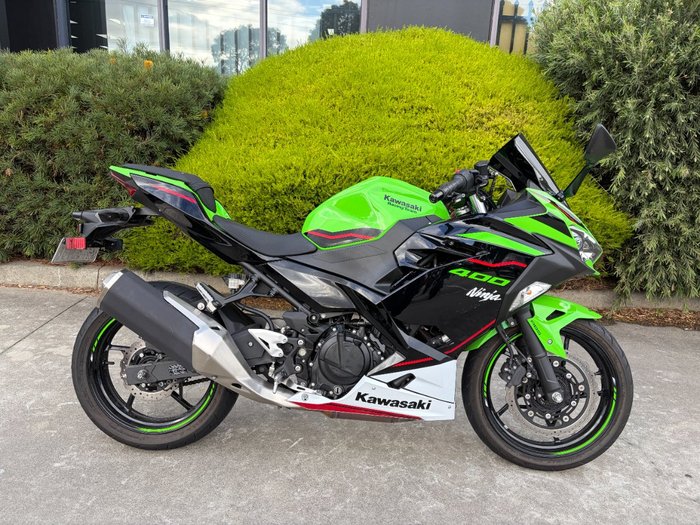 2022 Kawasaki NINJA 400 SE Green
