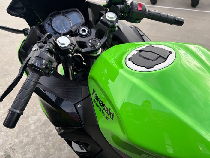 2022 Kawasaki NINJA 400 SE Green