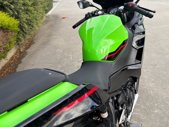 2022 Kawasaki NINJA 400 SE Green