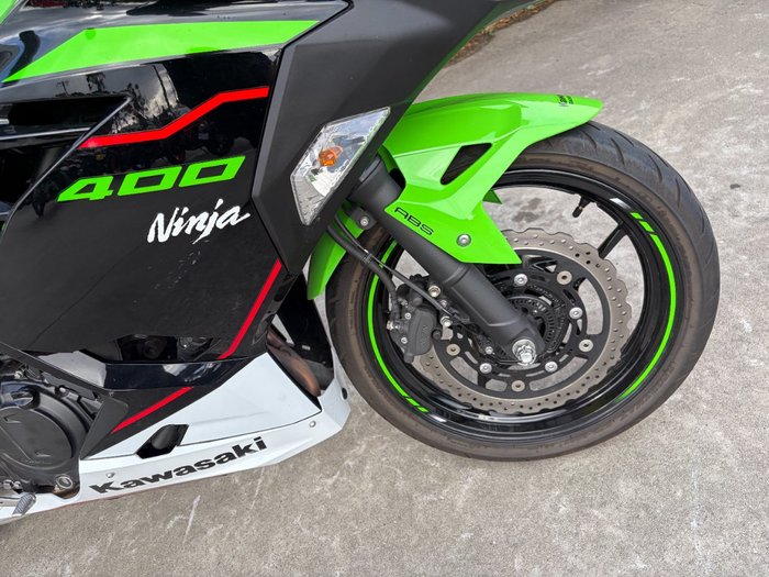 2022 Kawasaki NINJA 400 SE Green