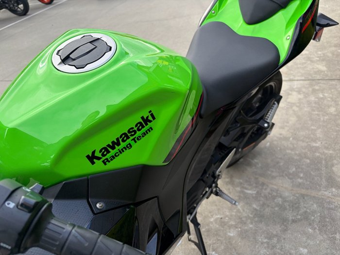 2022 Kawasaki NINJA 400 SE Green
