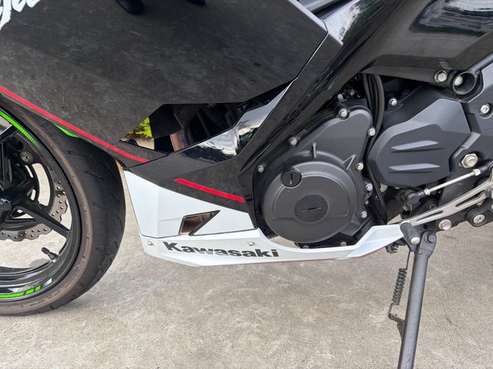 2022 Kawasaki NINJA 400 SE Green