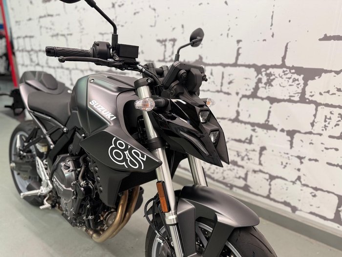 2025 Suzuki GSX-8S GSX-S Black