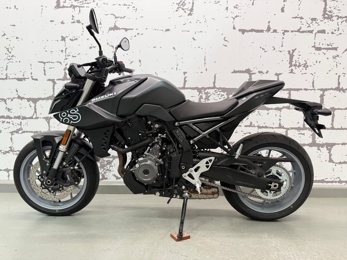 2025 Suzuki GSX-8S GSX-S Black