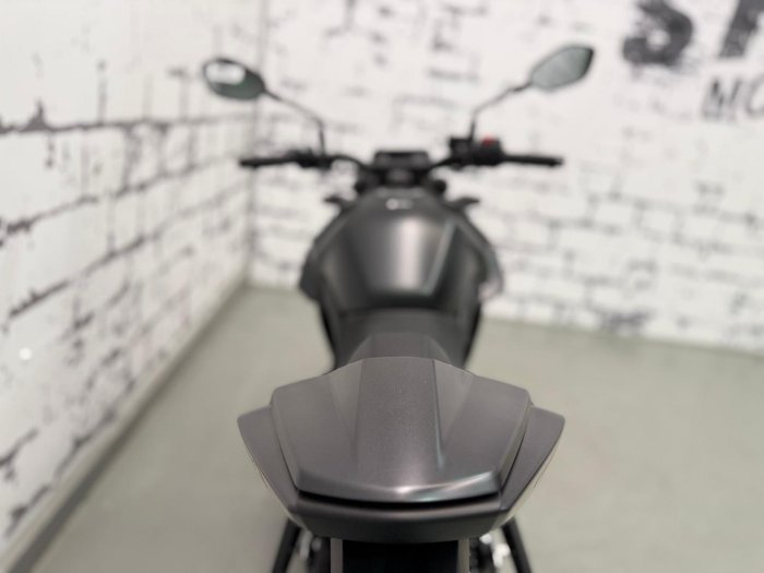 2025 Suzuki GSX-8S GSX-S Black