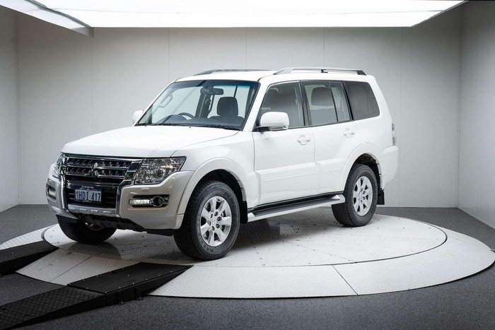 2021 Mitsubishi Pajero