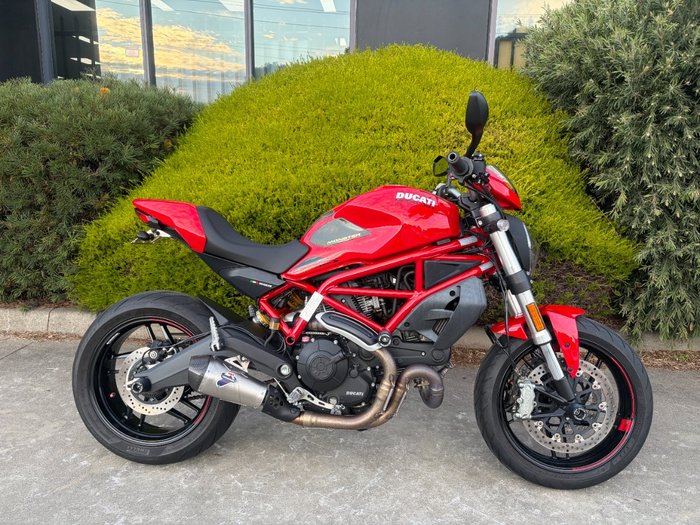 DUCATI MONSTER 659 (RED)