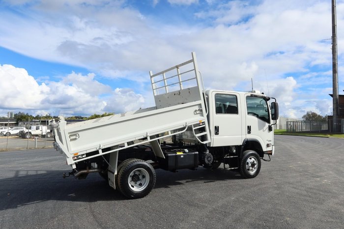 2022 Isuzu N Series