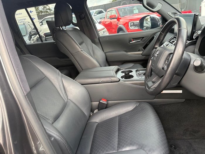 2023 Toyota Landcruiser Sahara ZX