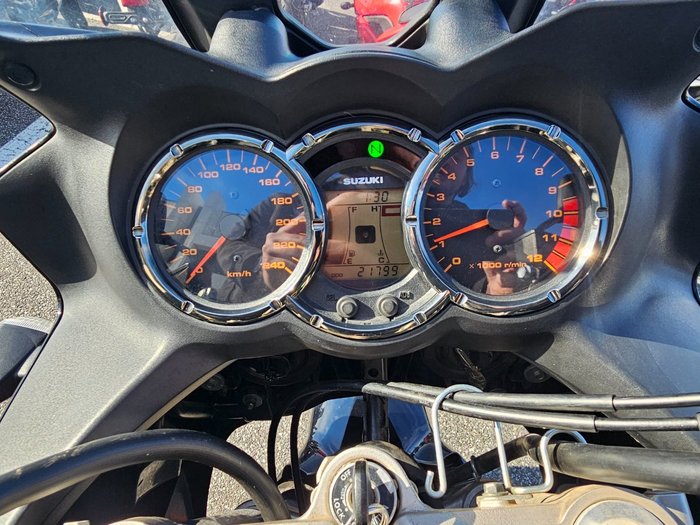 2009 Suzuki DL1000 V-STROM Red