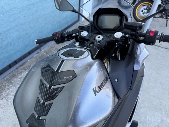 2021 Kawasaki NINJA (EX650) GREY