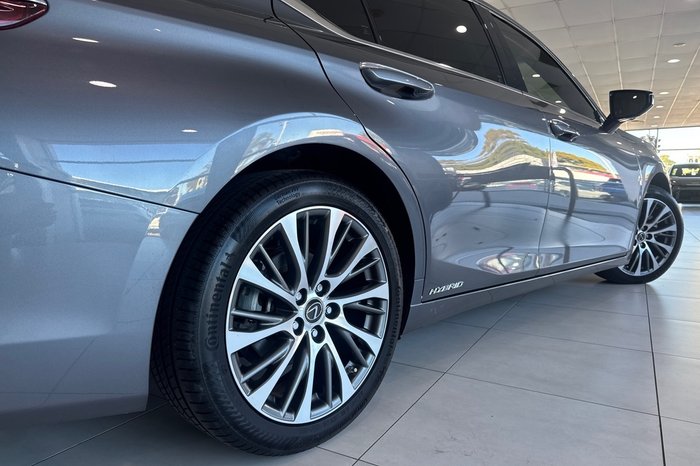 2021 Lexus ES ES300h Luxury