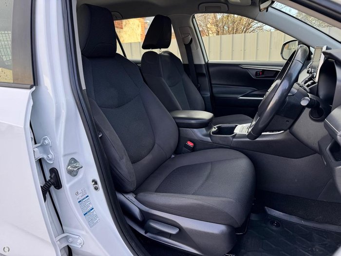 2022 Toyota RAV4 GX