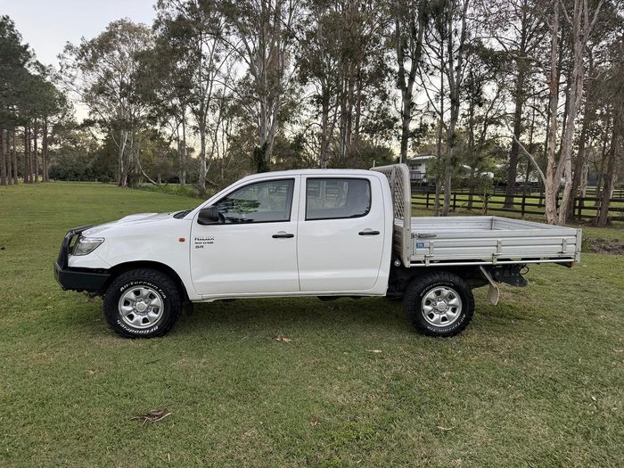 2013 Toyota Hilux SR