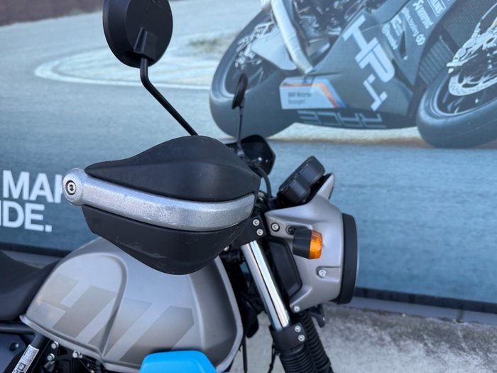 2022 ROYAL ENFIELD (SEE ALSO ENFIEL HIMALAYAN BASE E5 GREY