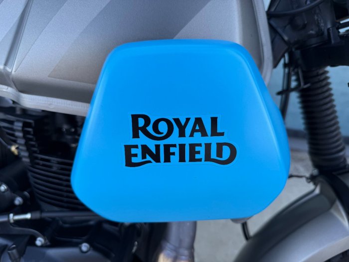 2022 ROYAL ENFIELD (SEE ALSO ENFIEL HIMALAYAN BASE E5 GREY
