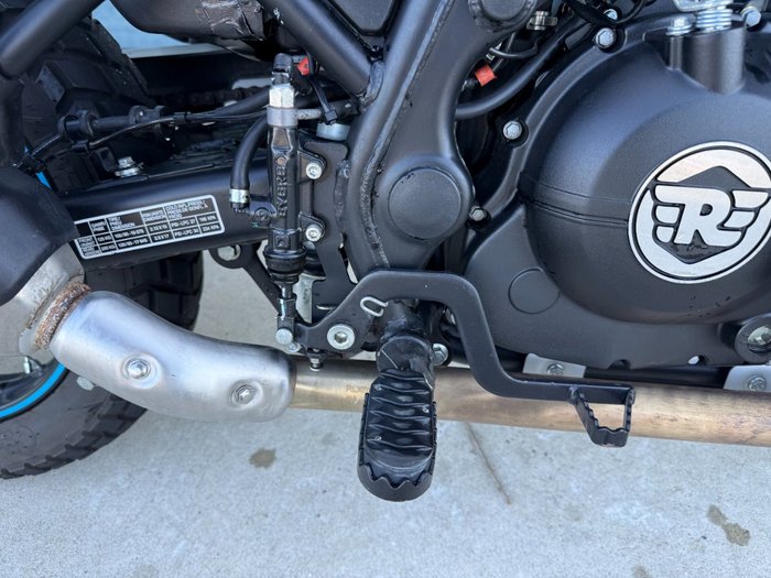 2022 ROYAL ENFIELD (SEE ALSO ENFIEL HIMALAYAN BASE E5 GREY