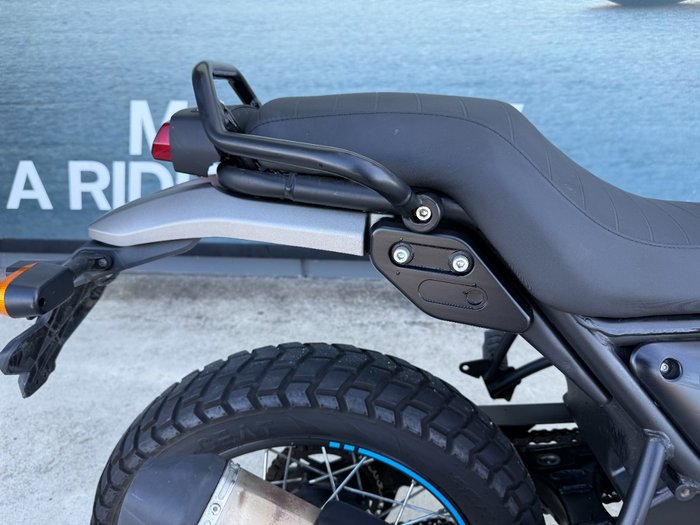 2022 ROYAL ENFIELD (SEE ALSO ENFIEL HIMALAYAN BASE E5 GREY