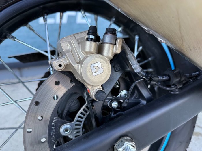 2022 ROYAL ENFIELD (SEE ALSO ENFIEL HIMALAYAN BASE E5 GREY