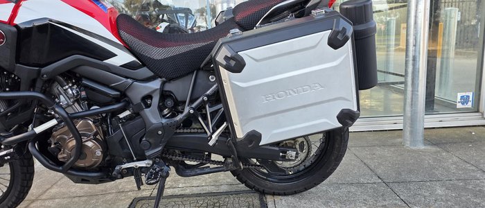 2016 Honda Africa Twin ABS (CRF1000LA) Africa Twin Red