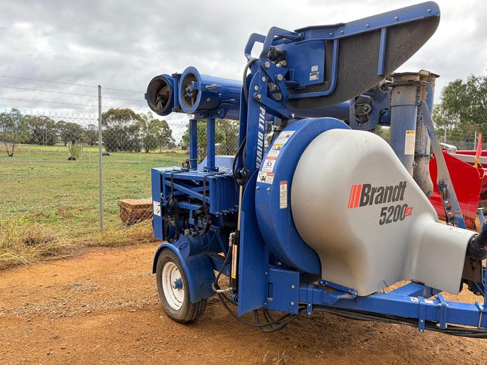 2022 Brandt Grainvac 5200Ex