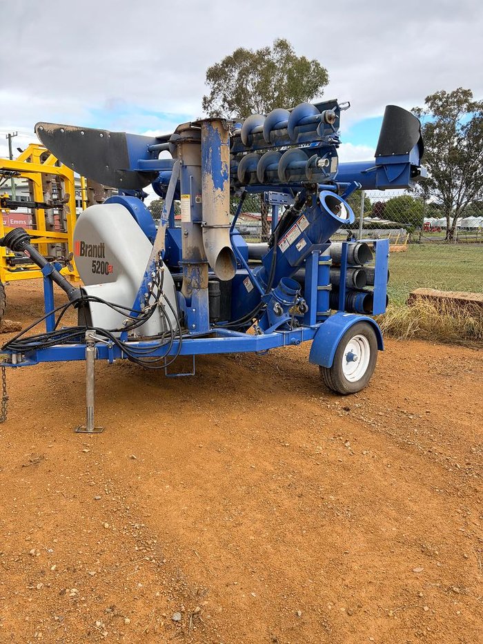 2022 Brandt Grainvac 5200Ex