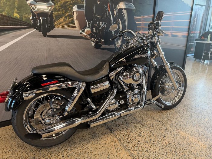 2012 Harley-Davidson Dyna Super Glide Custom 1584 (FXDC)