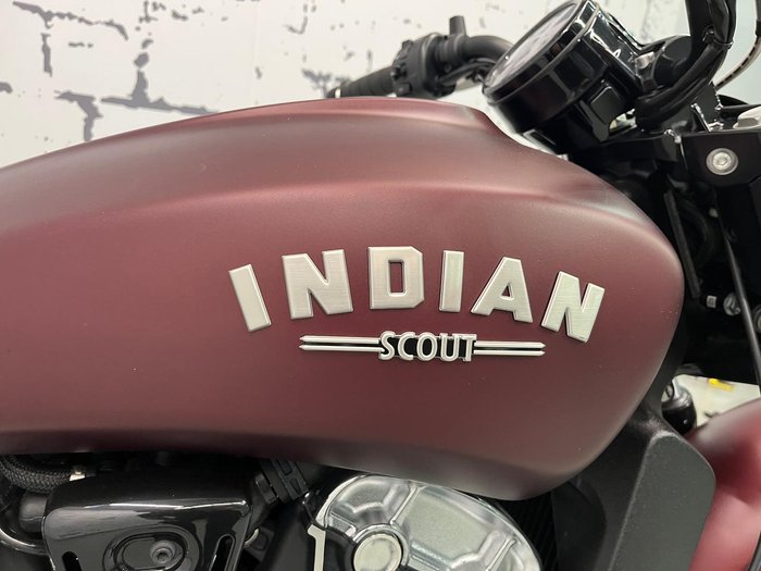 2022 Indian Scout Bobber Scout Maroon