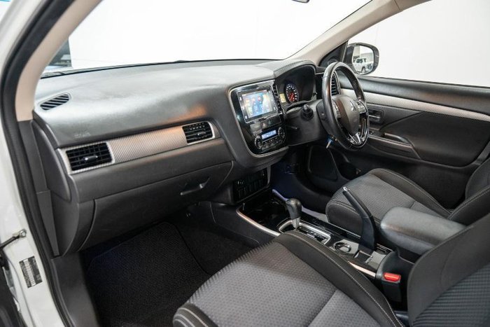 2017 Mitsubishi Outlander LS