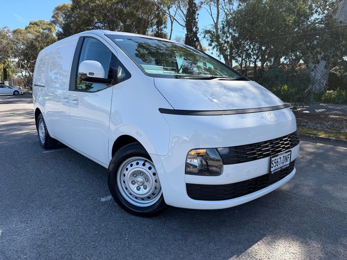 2026 Hyundai STARIA LOAD