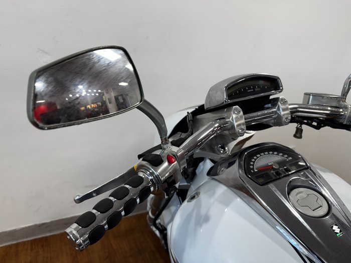2008 Suzuki VZR 1800 BOULEVARD (M109R) WHITE