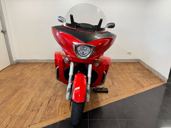 2016 Victory CROSS COUNTRY TOUR RED