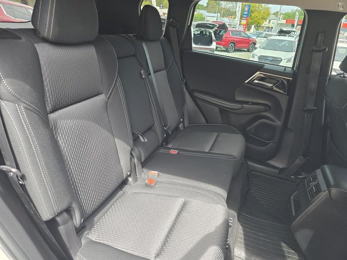 2022 Mitsubishi Outlander LS