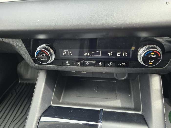 2022 Mitsubishi Outlander LS