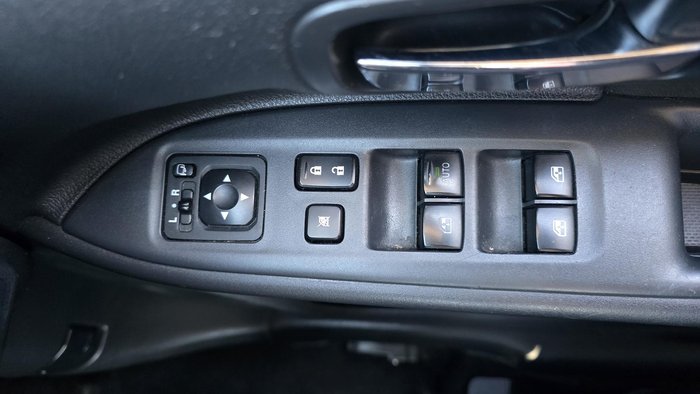 2017 Mitsubishi Outlander LS Safety Pack