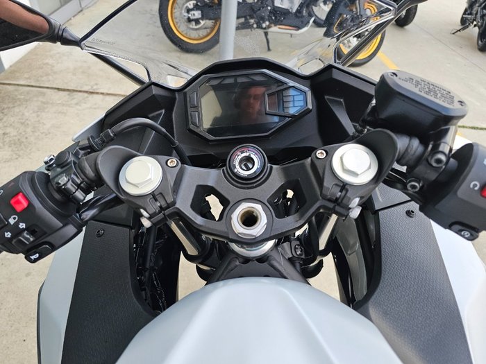 2024 Kawasaki NINJA 500 White
