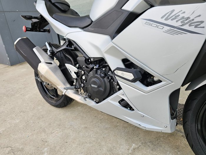 2024 Kawasaki NINJA 500 White